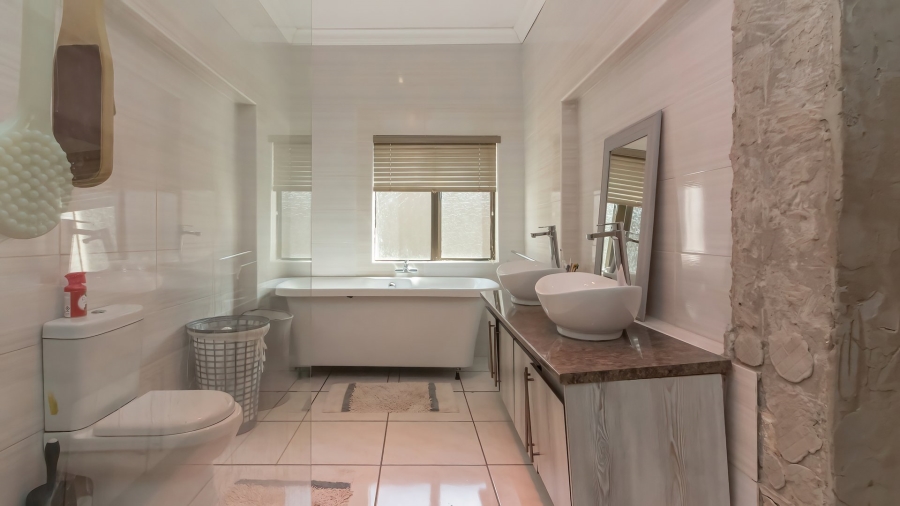 3 Bedroom Property for Sale in Kroonstad Rural Free State